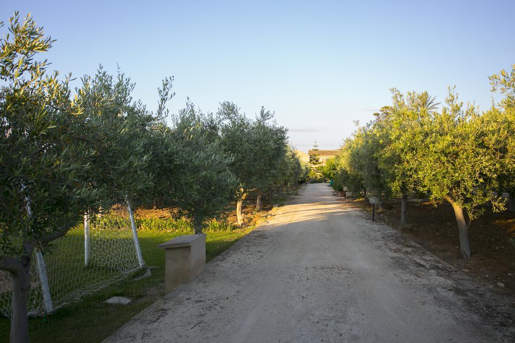 לינה וארוחת בוקר ולדריצ'ה Baglio Sant'Andrea מראה חיצוני תמונה